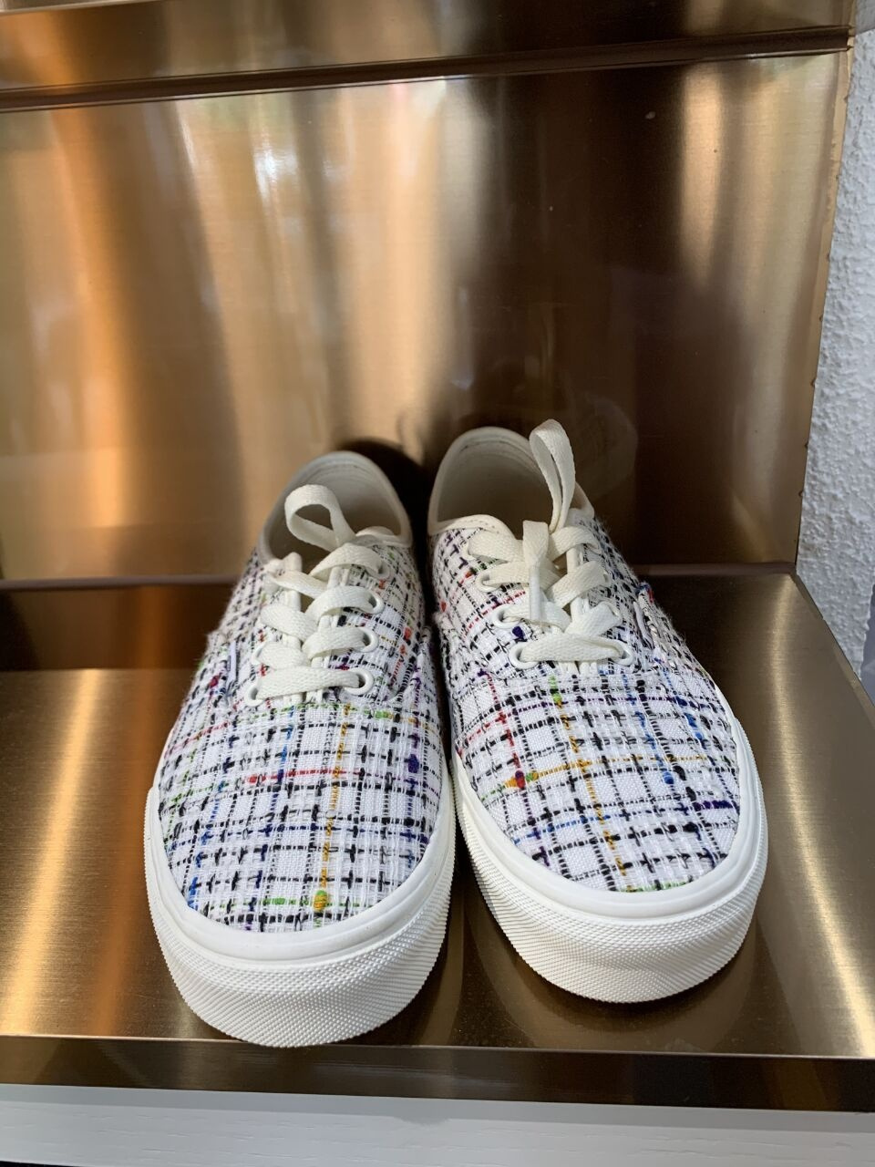 这双vans小香风,绝对让人心动不已,爱惨了0101关键是