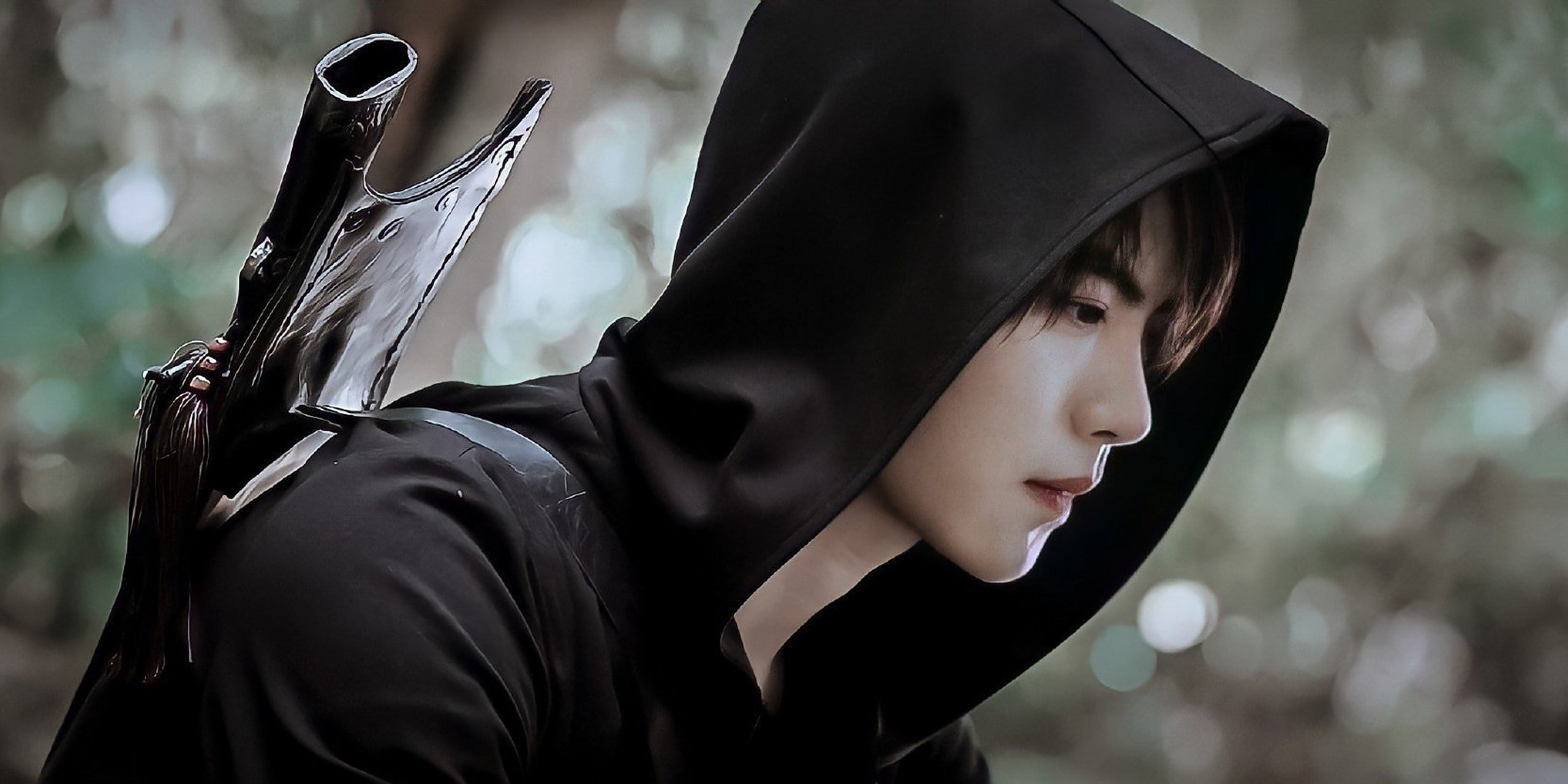 终极笔记肖宇梁版演的张起灵绝了 气质清冷疏离 打戏也干净利落  这版