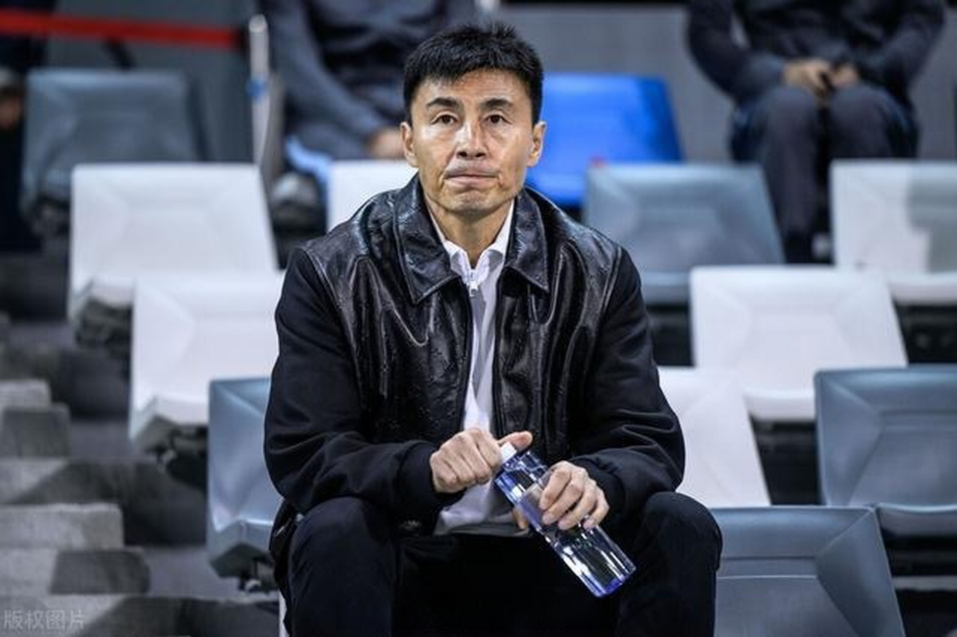 李玮锋去河南足球俱乐部当副总,很有代表性,也说明在金元足球时代还算