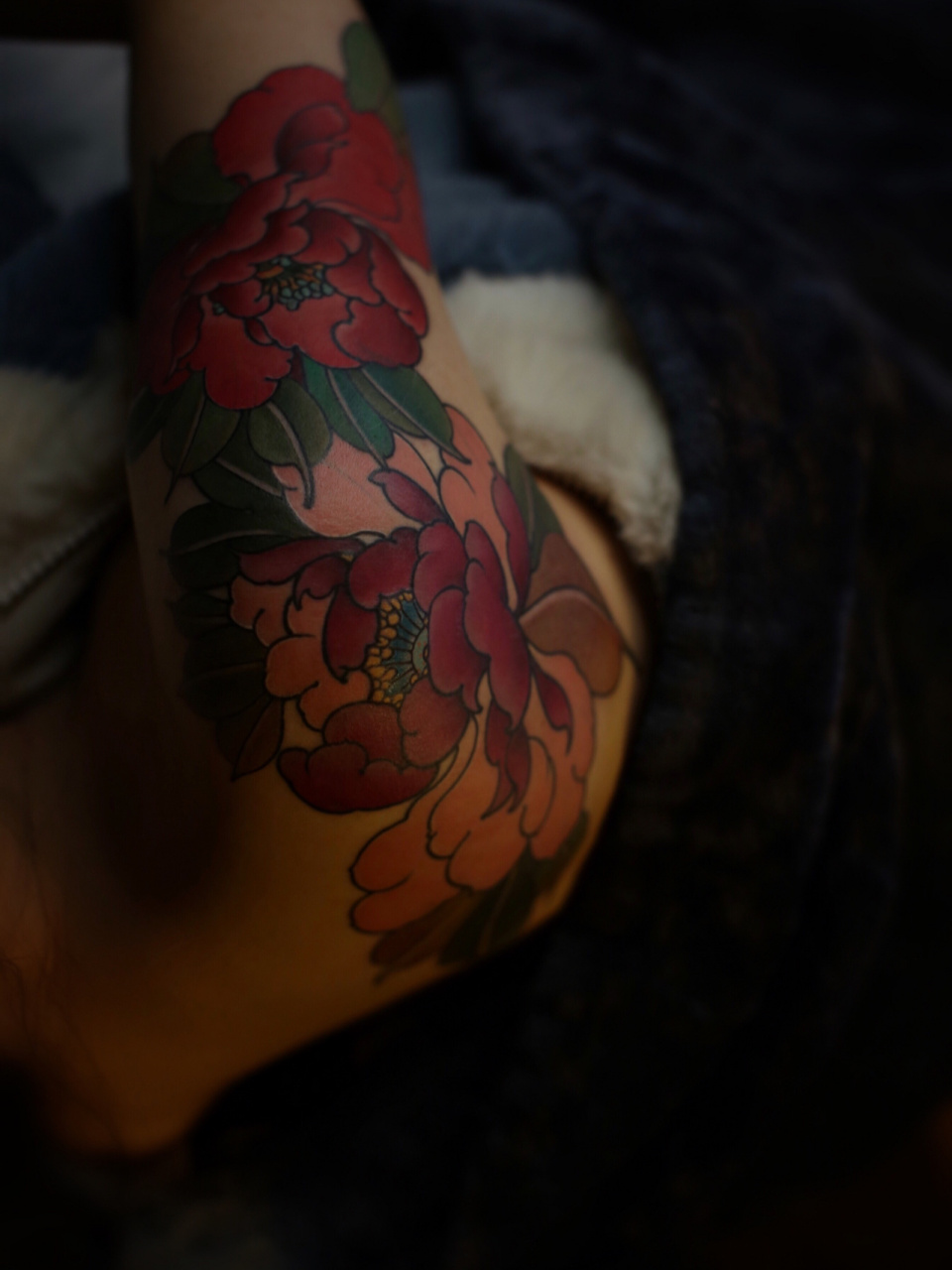 人生第一次纹身|花臂女孩|牡丹花 今天和大家分享下我手臂上的纹身