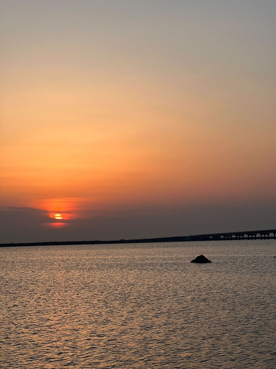 锦州海边9898 四月份的海边人很少找个天气好的时间去,拍照很好看