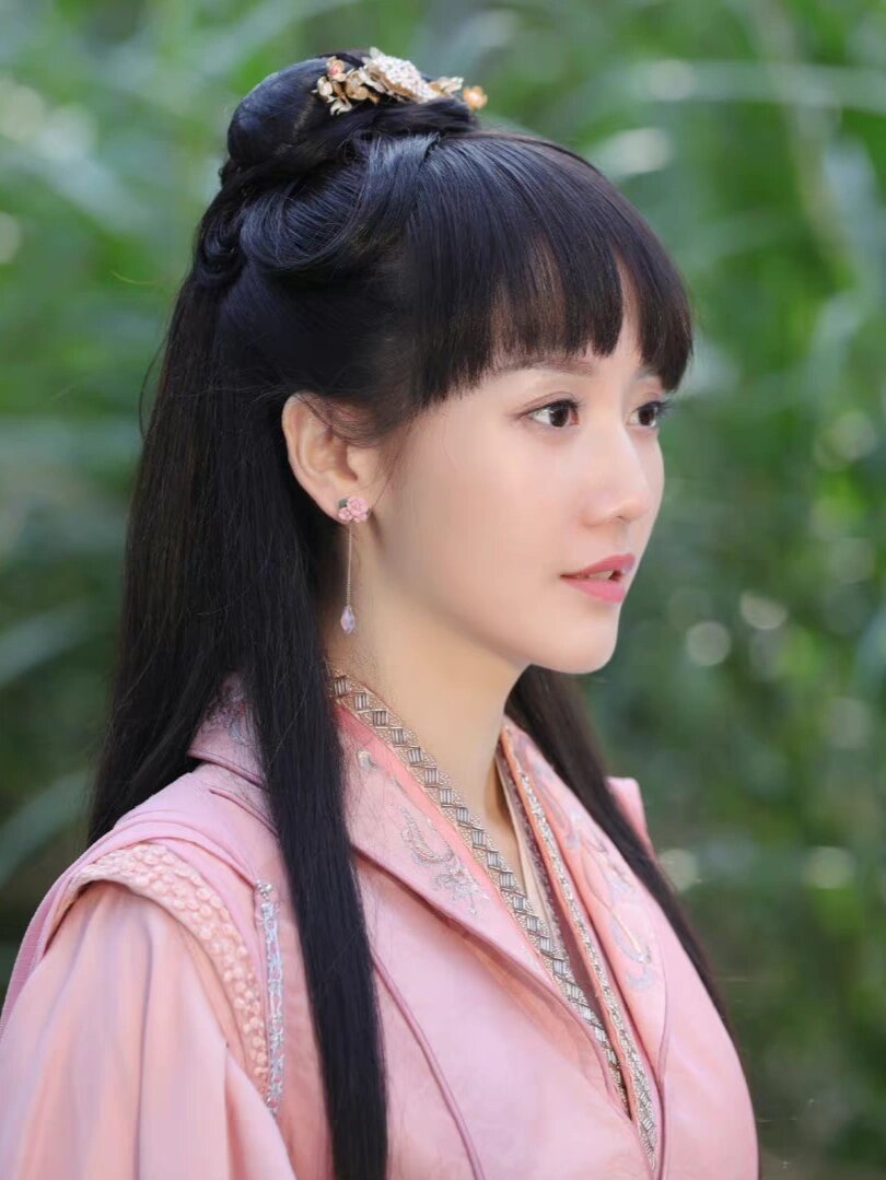 凤唳九天 姚莫婉 / 李墨之