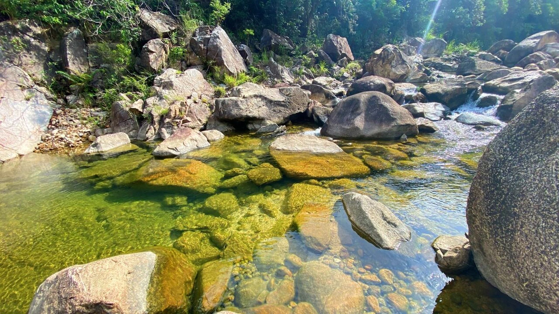 7315台山小九寨7315 "地处环山溪谷,沿山涧溪流潺潺,鸟鸣