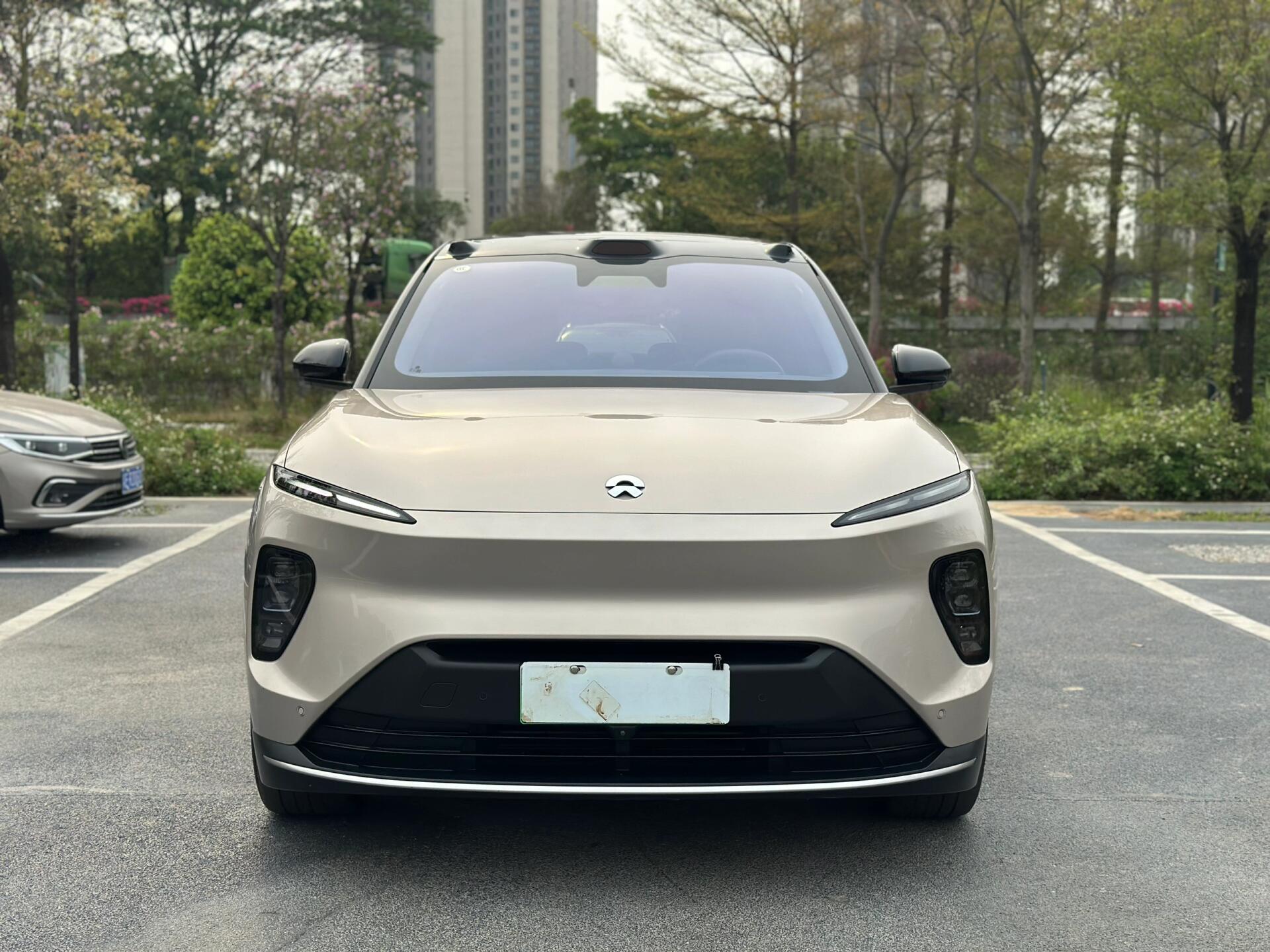 6万 蔚来es8 100度签名版 准新车 这事一台23年7月的蔚来es8 2023款