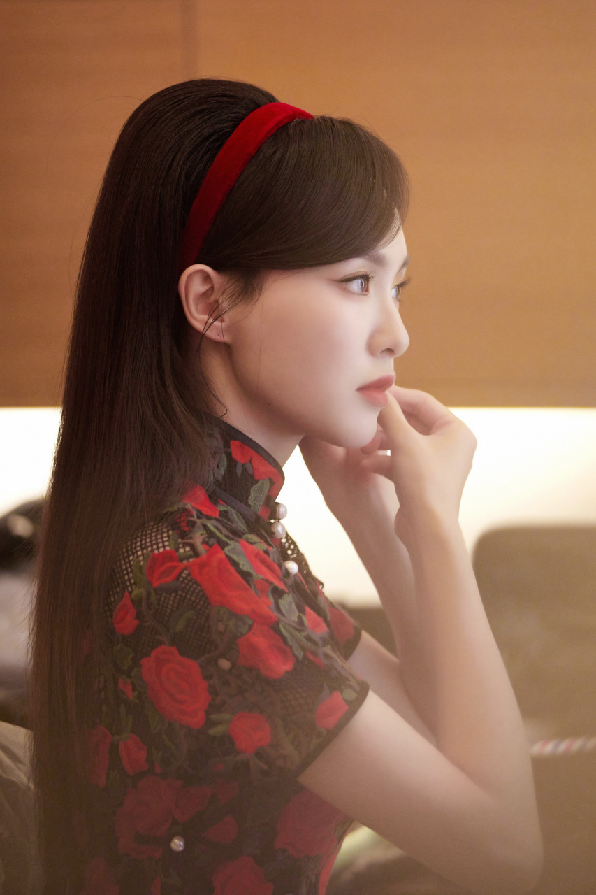 唐嫣的一组旗袍造型,古风唯美动人