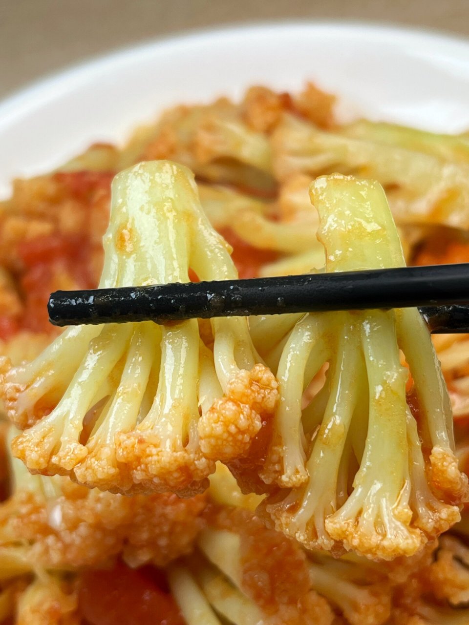 番茄炒花菜!美味低卡!快来看看呗! 做法简单,好吃不长胖,快来试试吧!