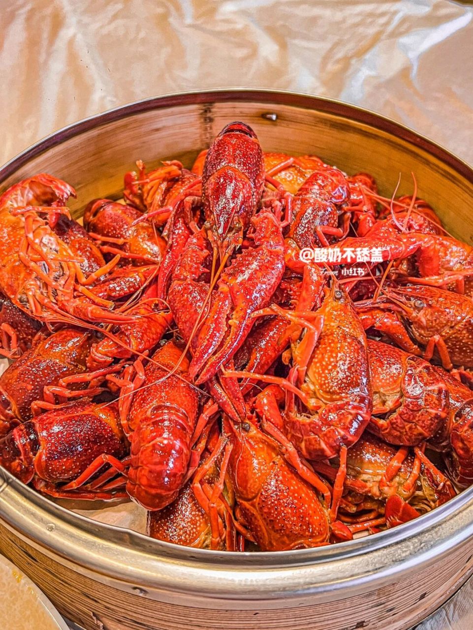 靓靓蒸虾 | 郑州醉好吃的小龙虾02虾肥膏厚 最近太馋小龙虾了 下班