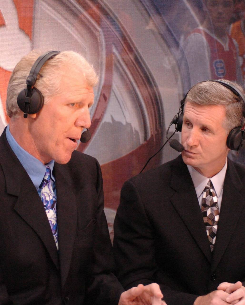 比尔沃顿去世#   nba名宿,名人堂成员比尔·沃顿去世,享年71岁  瘴换