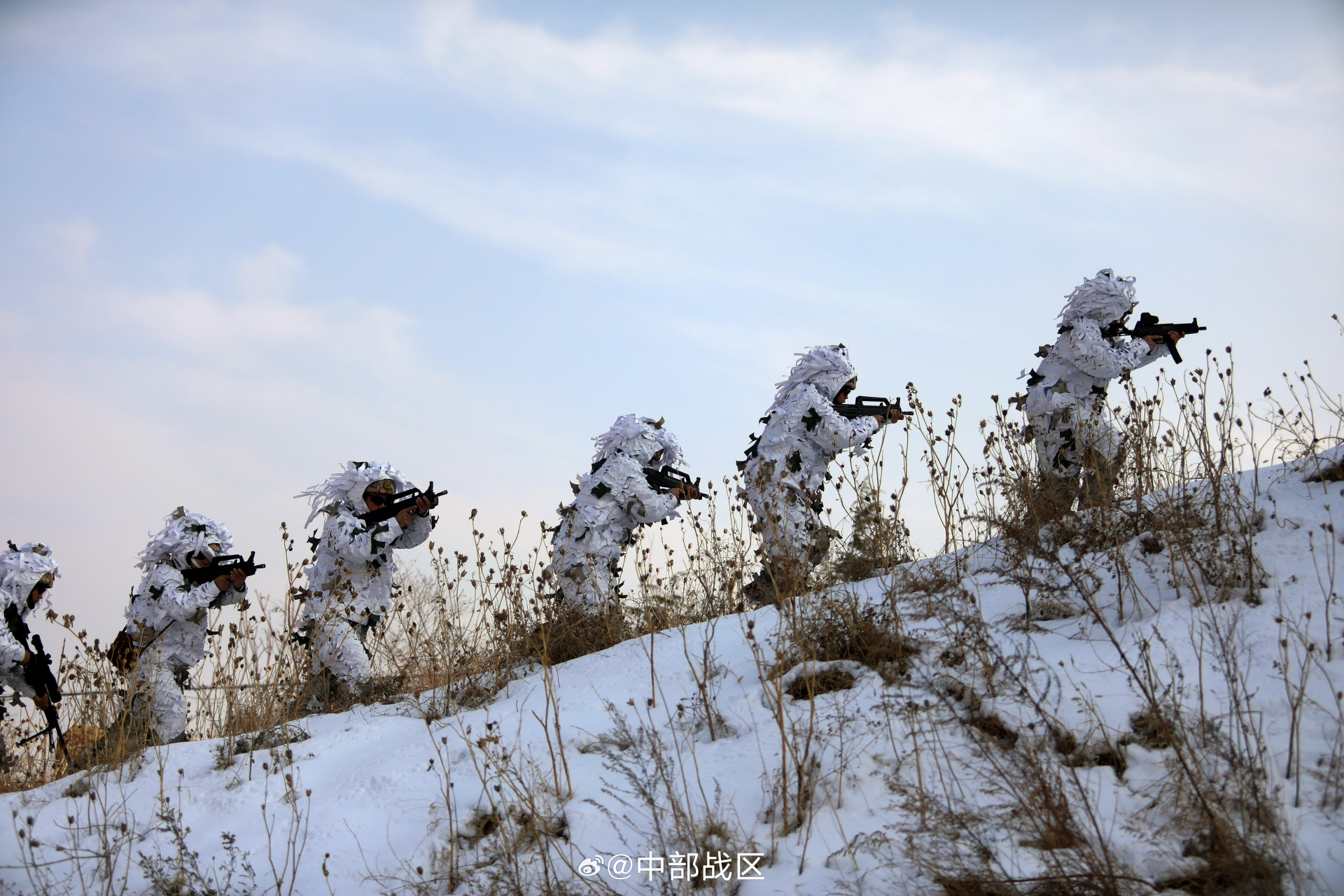 第一秩序雪地部队图片