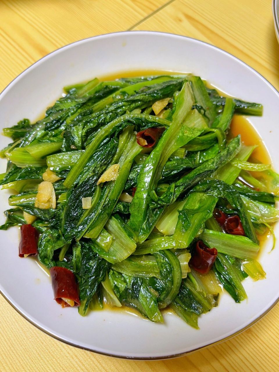 青炒油麦菜图片