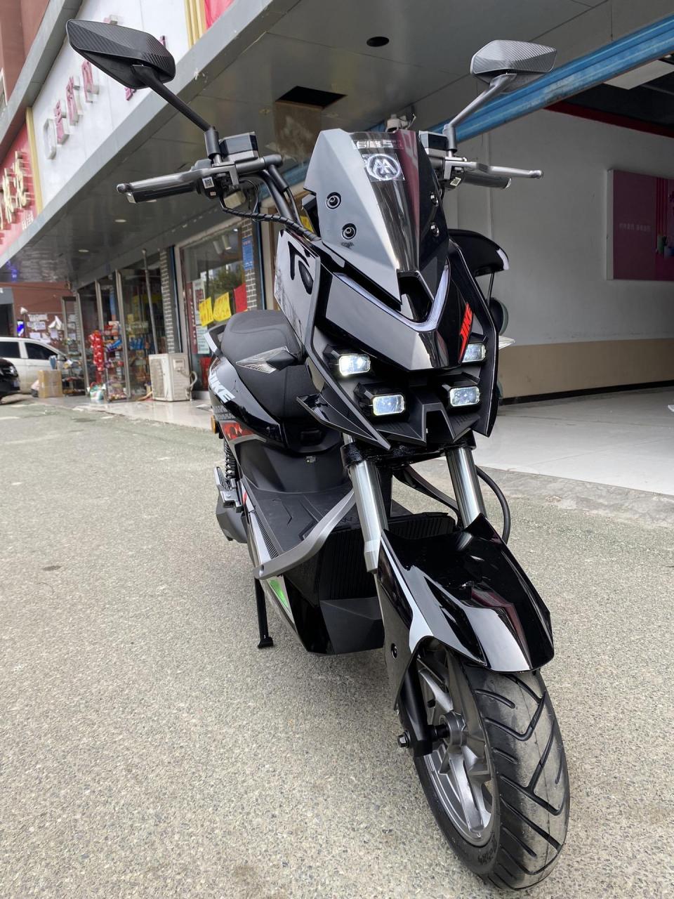 爱玛极客—超酷帅电摩爱玛电动车 项城 好物推荐 做我的顾客我宠你 总