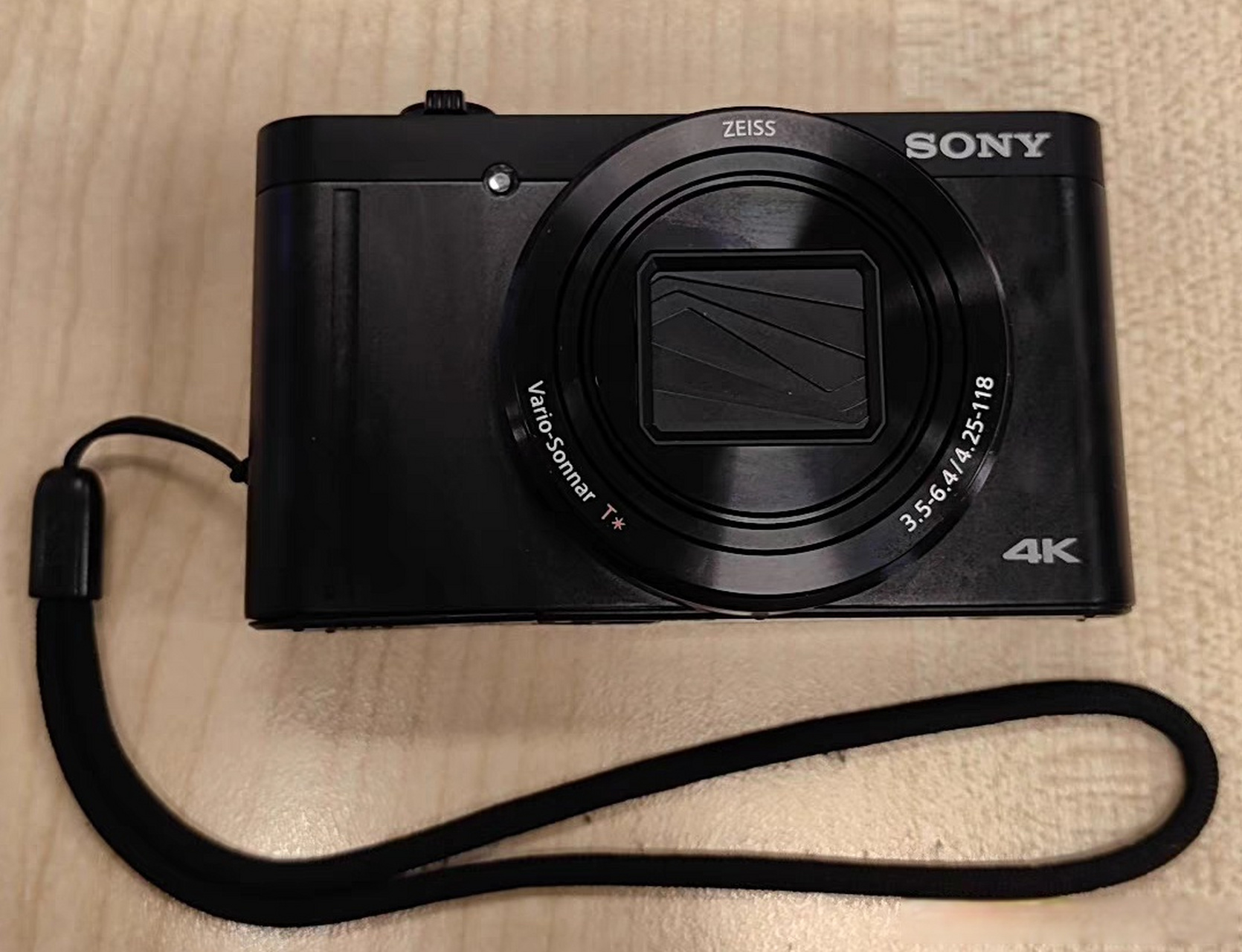 贴片式uv镜,为你的索尼zv-e10保驾护航  随着卡片机的热潮到来,许多小