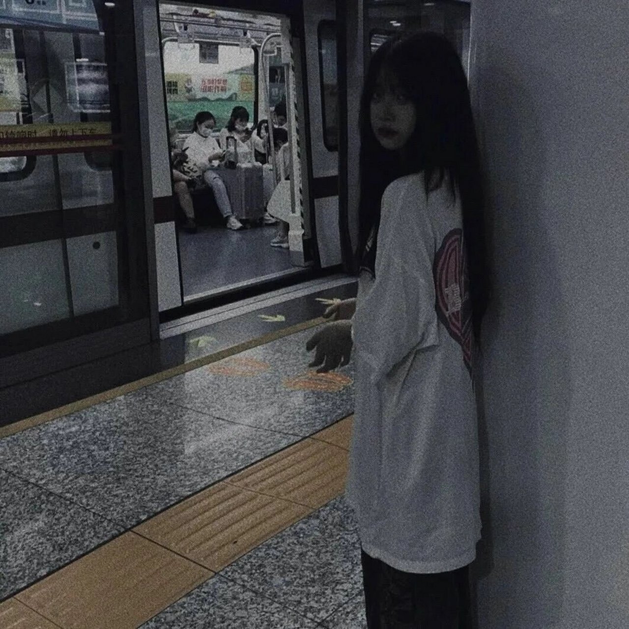 意难平女头.微丧系.