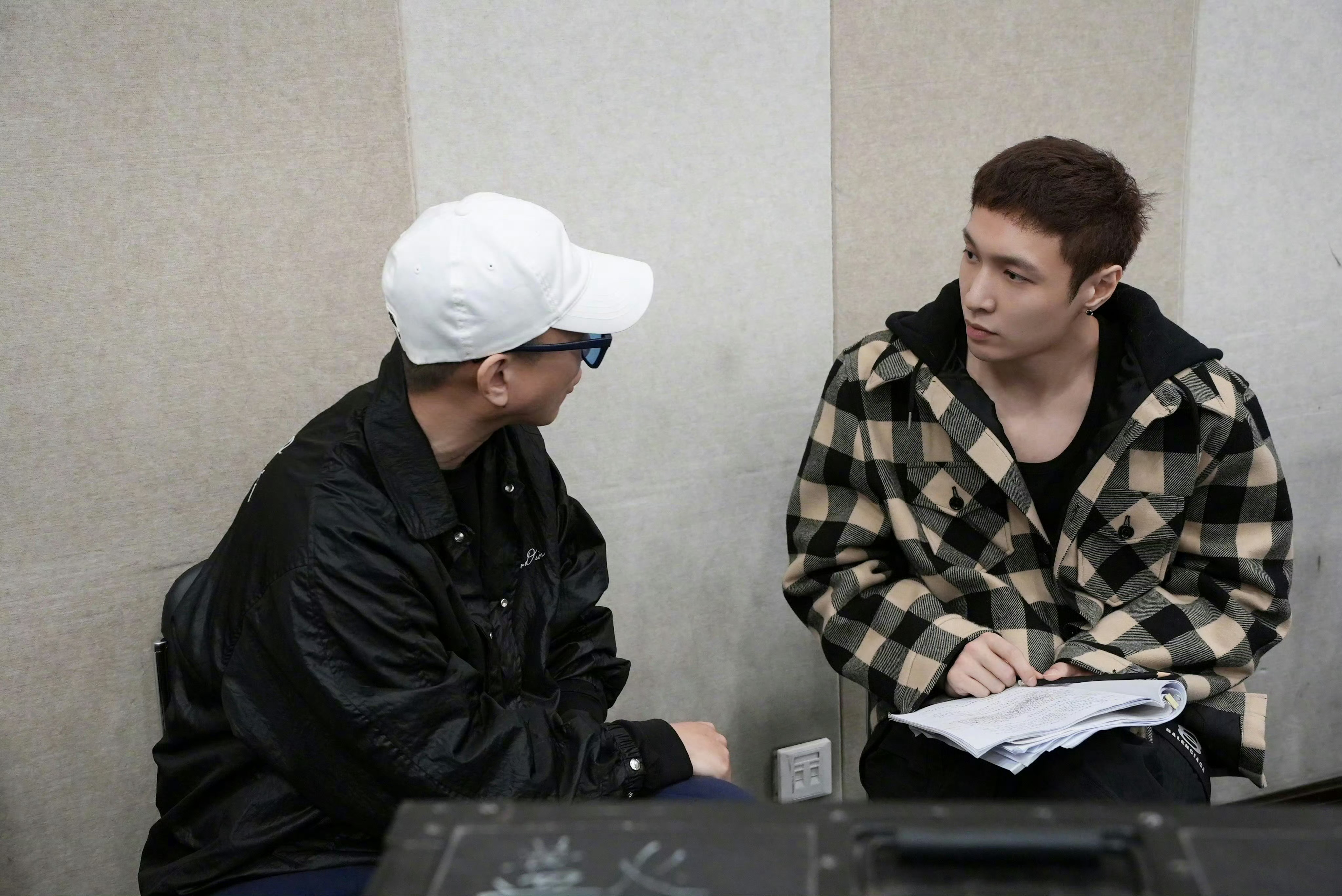 咪咕星鲜事##张艺兴国家话剧院排练vlog#认真排练的小好有魅力闪闪