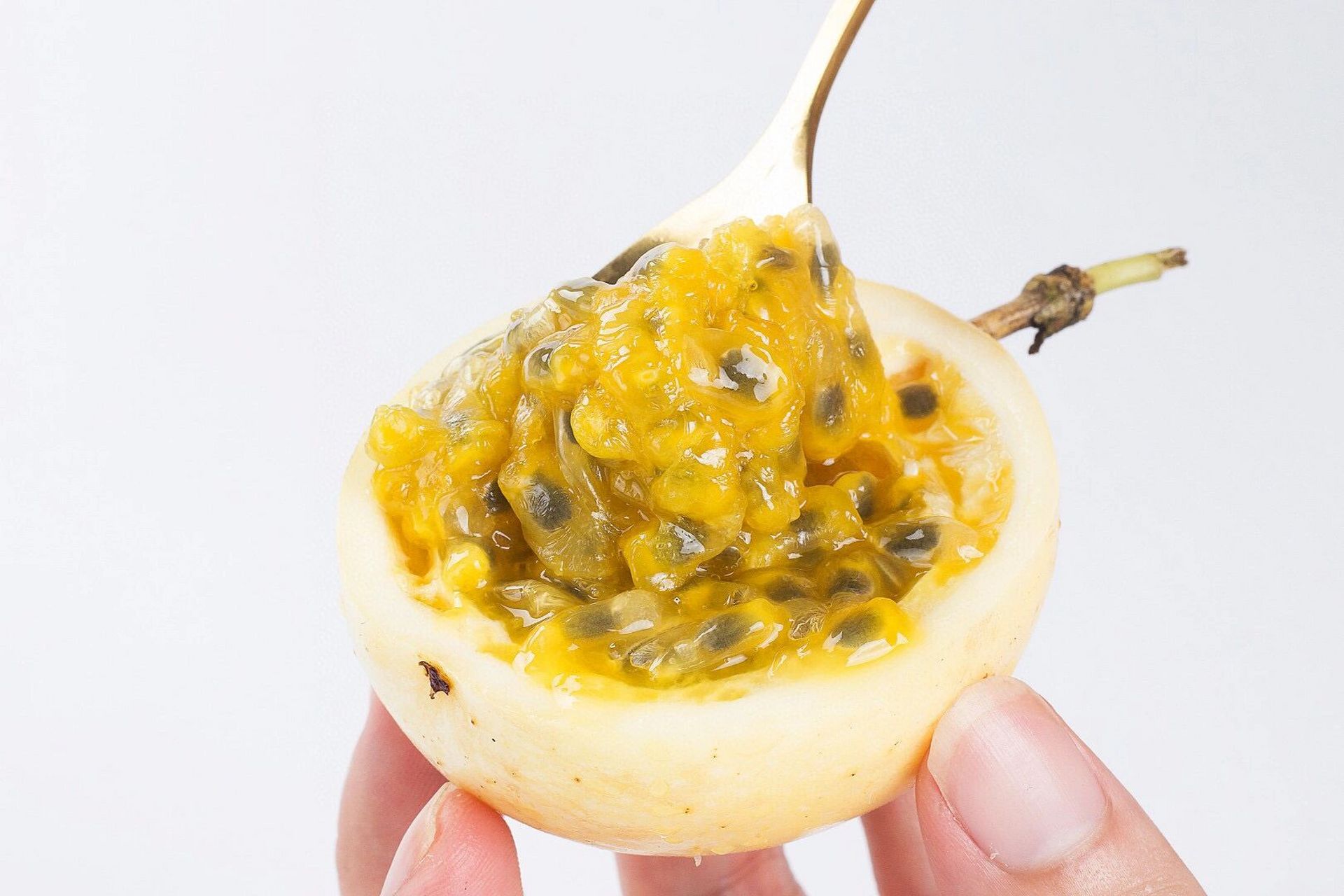 这个百香果是纯甜的呀!