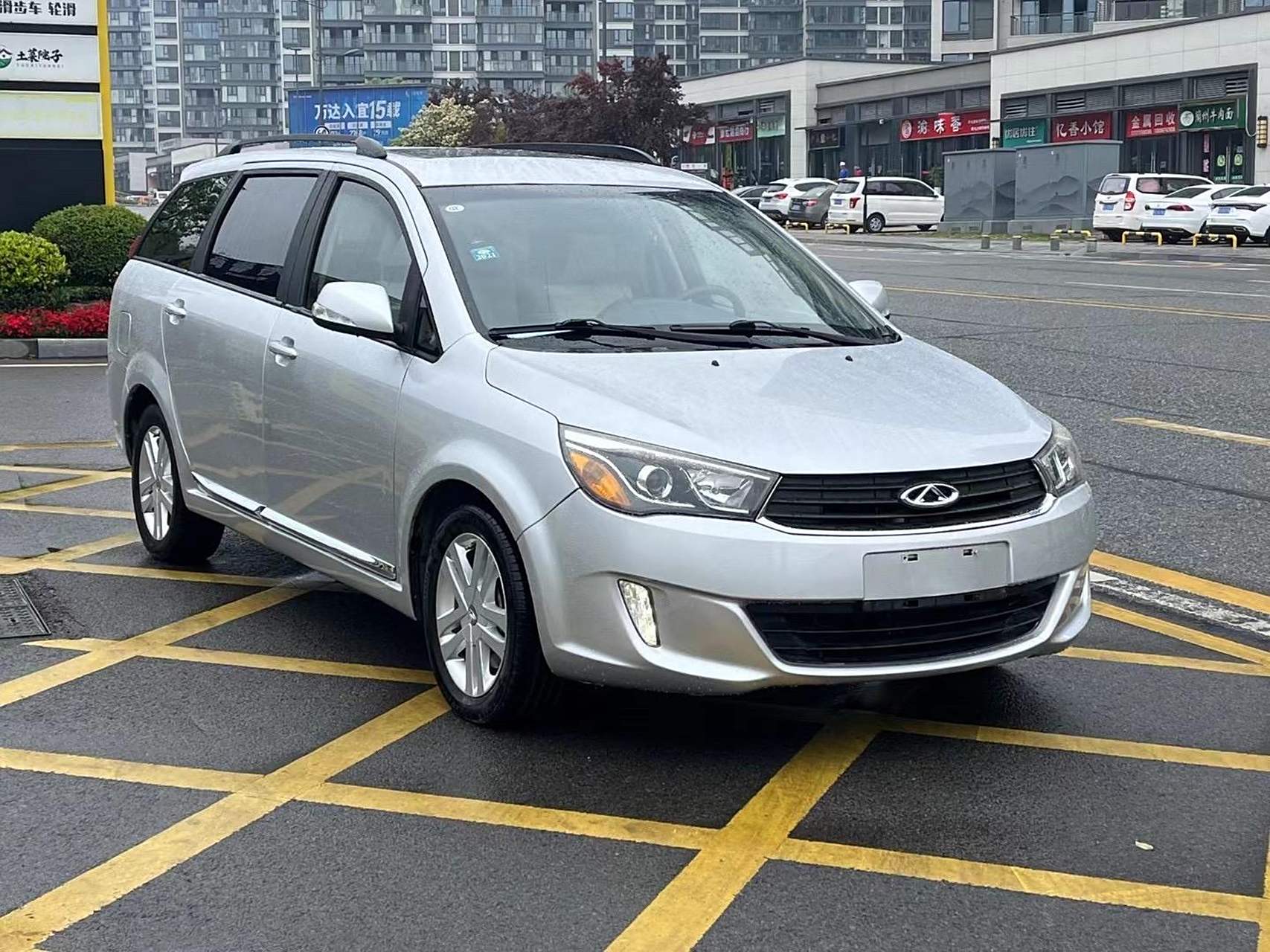 新到15年奇瑞艾瑞泽m7,最便宜7座wagon旅行车型,2.0自动高配,车况精品