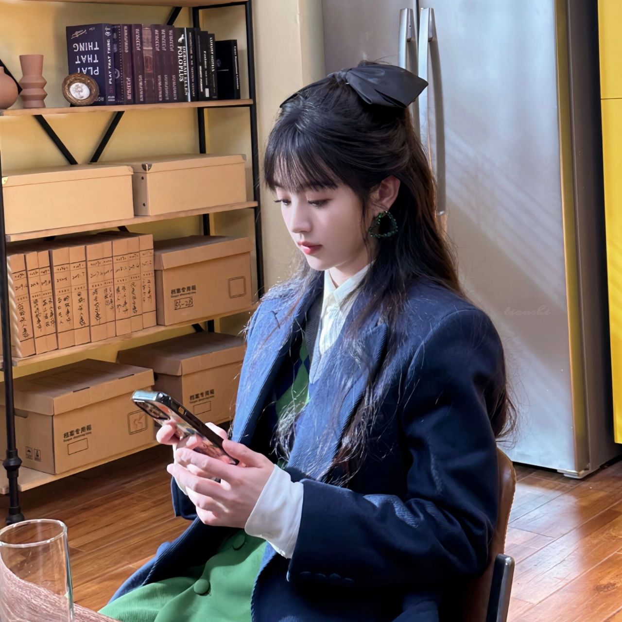 田曦薇小众头像 自修禁刀