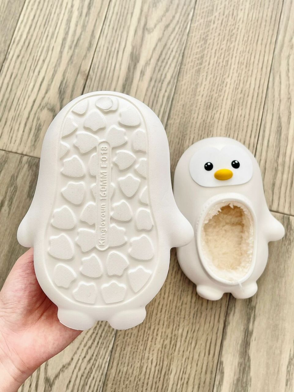 小企鹅拖鞋太可爱了!