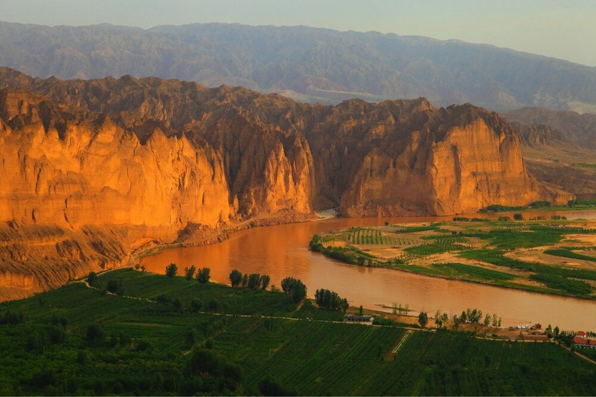 白银黄河石林|大自然的鬼斧神工|兰州包车 来大西北游玩的朋友们可以