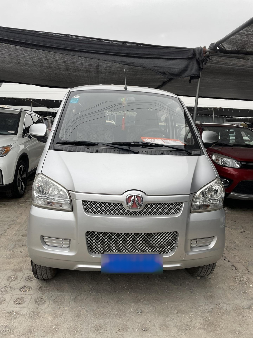 2高配7座,本地个人一手6万公里,面包车里的极品,全车原版原漆,没拉过