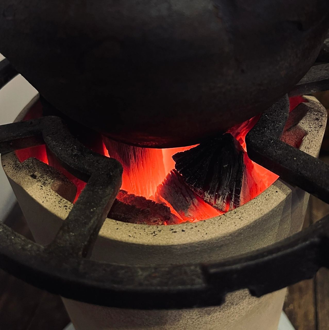 霜降节气茶饮 贡眉和肉桂结合的很完美,前端是贡眉的