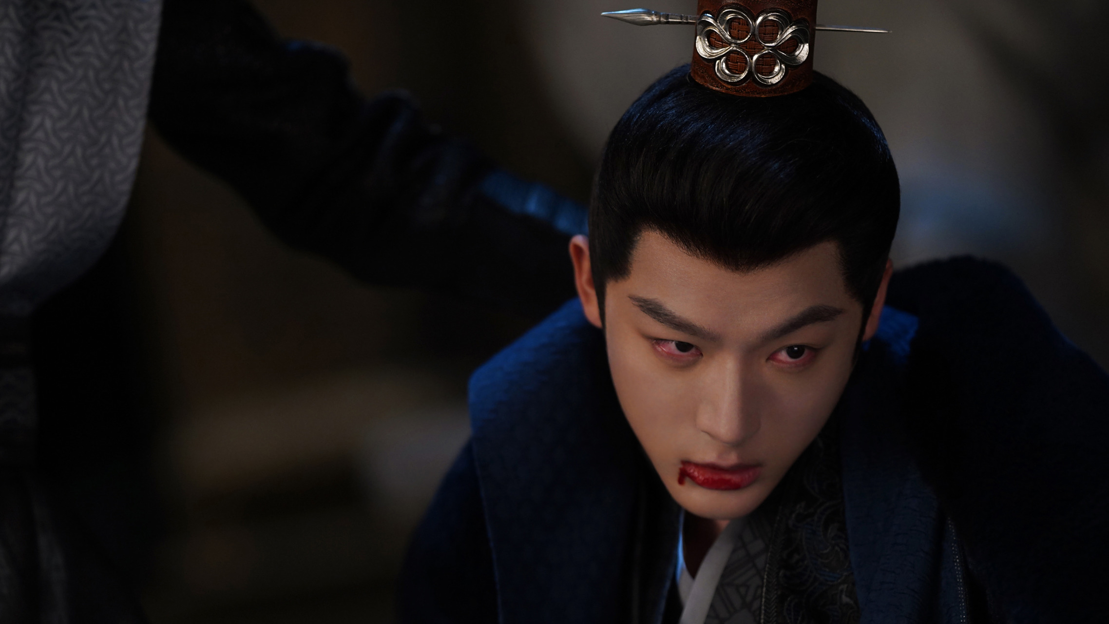 张晚意##张晚意长相思#  生死置外,唯一人而已.