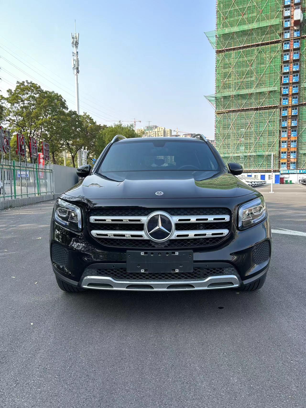 奔驰21款gl b 200动感版13t 排量2