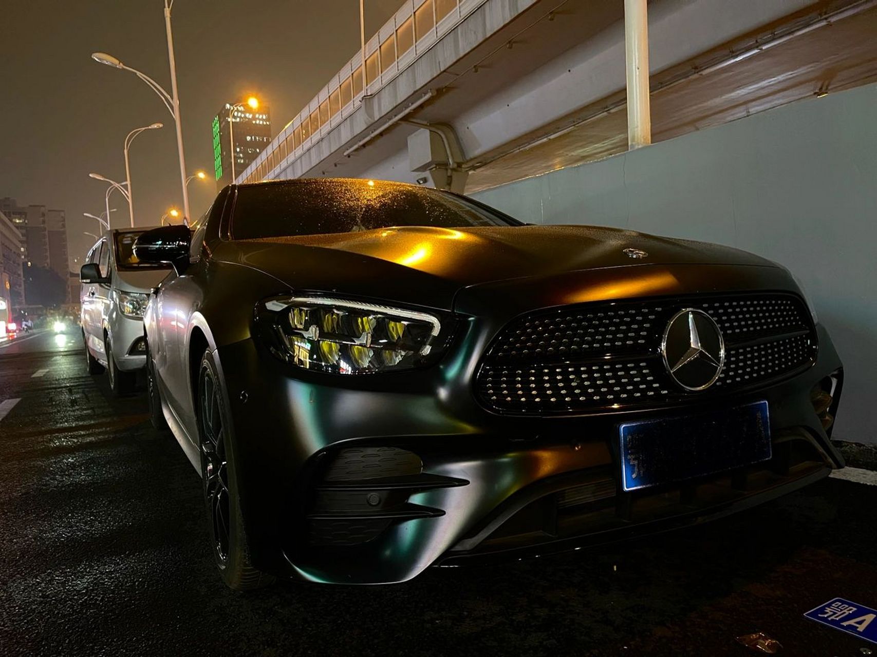 奔驰e260coupe黑武士,像个女孩子的车吗98 奔驰 梅赛德斯奔驰 奔驰e