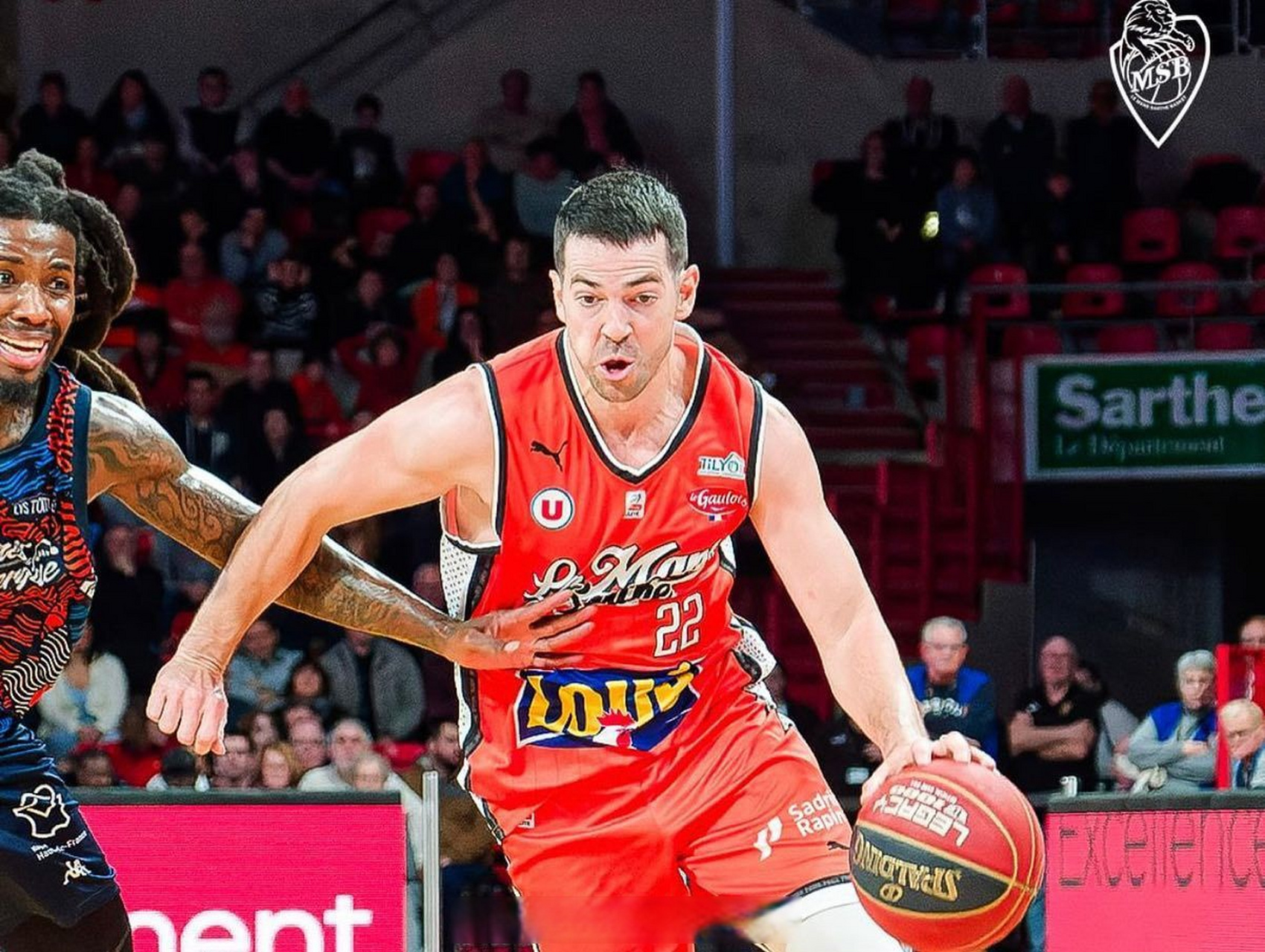 山东男篮#  本赛季效力山东男篮的外援罗切斯特已经