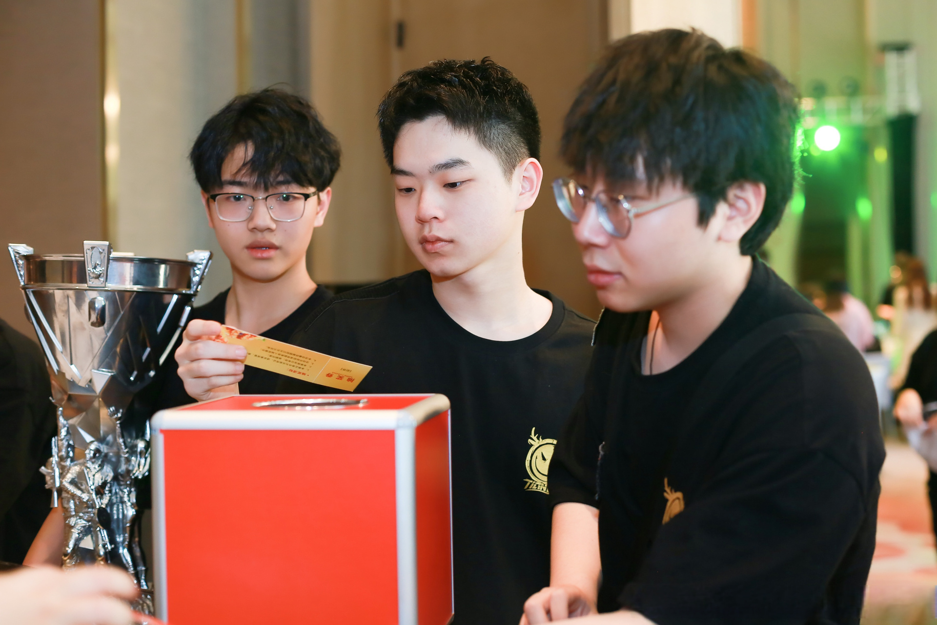 [得意][得意] #tianba和平精英##天霸电子竞技俱乐部