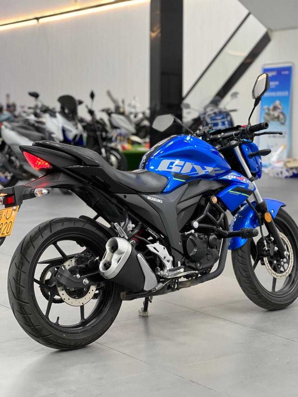 铃木gsx155.车型:铃木极客飒155nk 年份:2021 里程:3000 km.