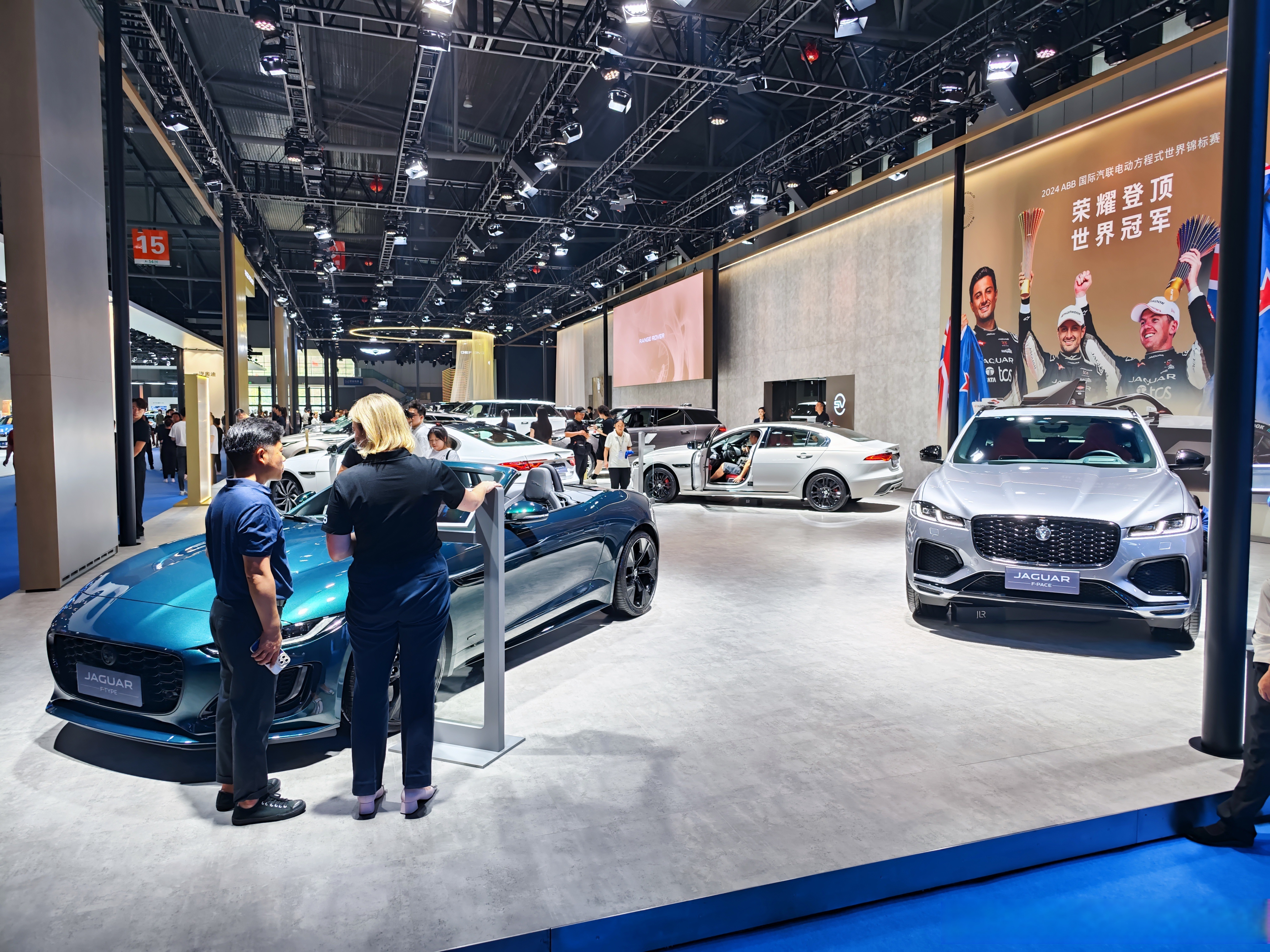 再没有新车型就只会越来越冷清了