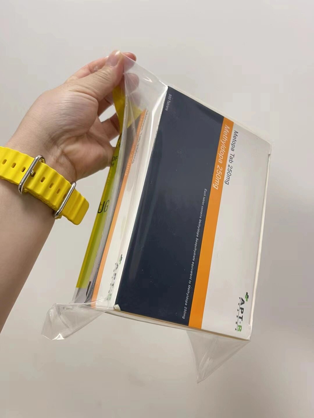 甲基多巴 孕前有高血压长期吃药,怀孕后医生说要买这个药,拖亲戚在