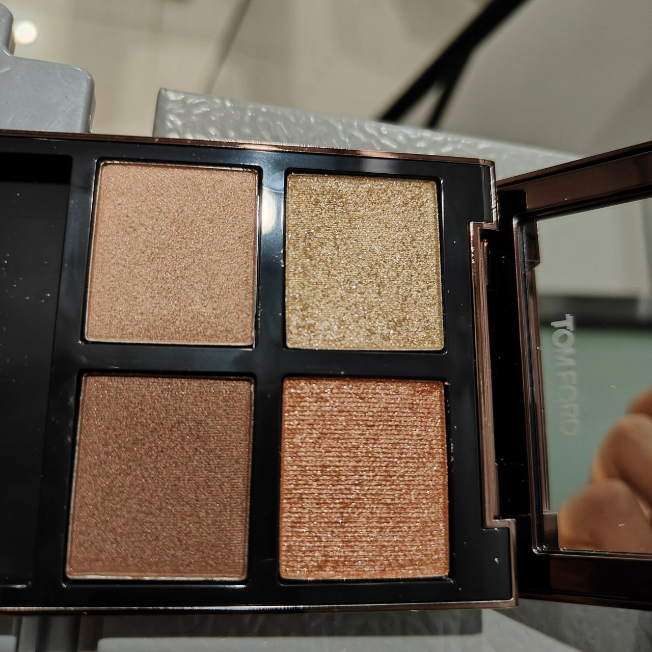 tf01眼影!爆闪! 粉质细腻好上色!