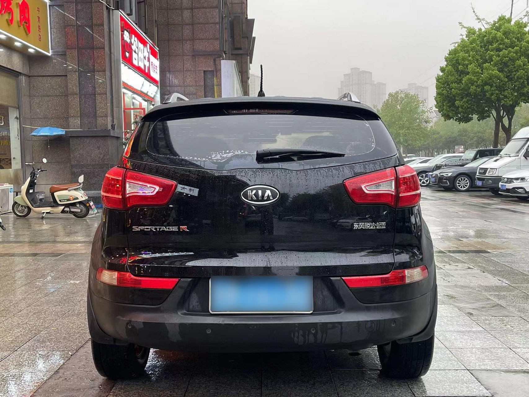 2012年上牌的起亚智跑!2.0排量.