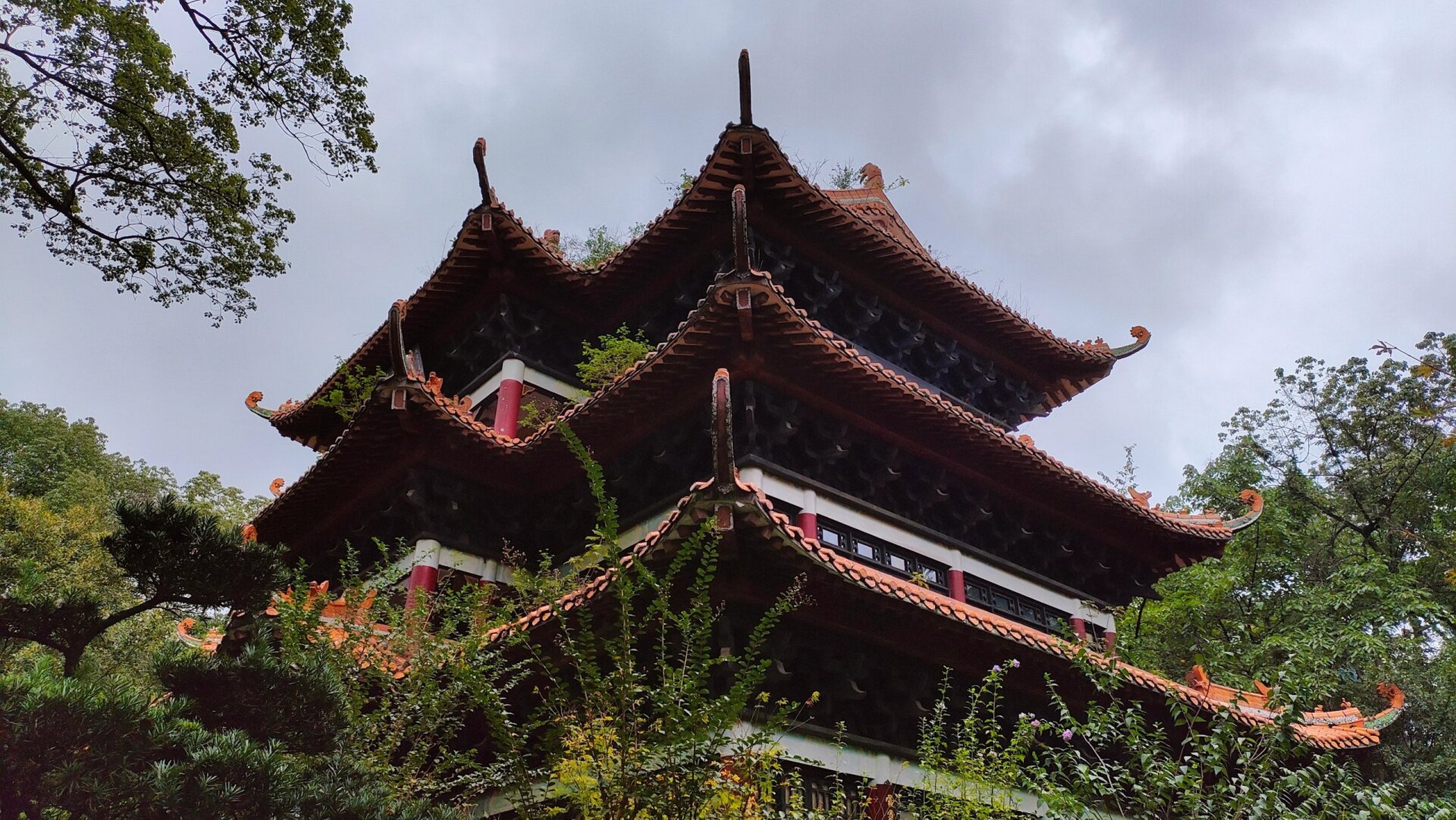 宜宾流杯池公园 匆匆忙忙,走马观花的逛了流杯池公园,很多古迹都值得