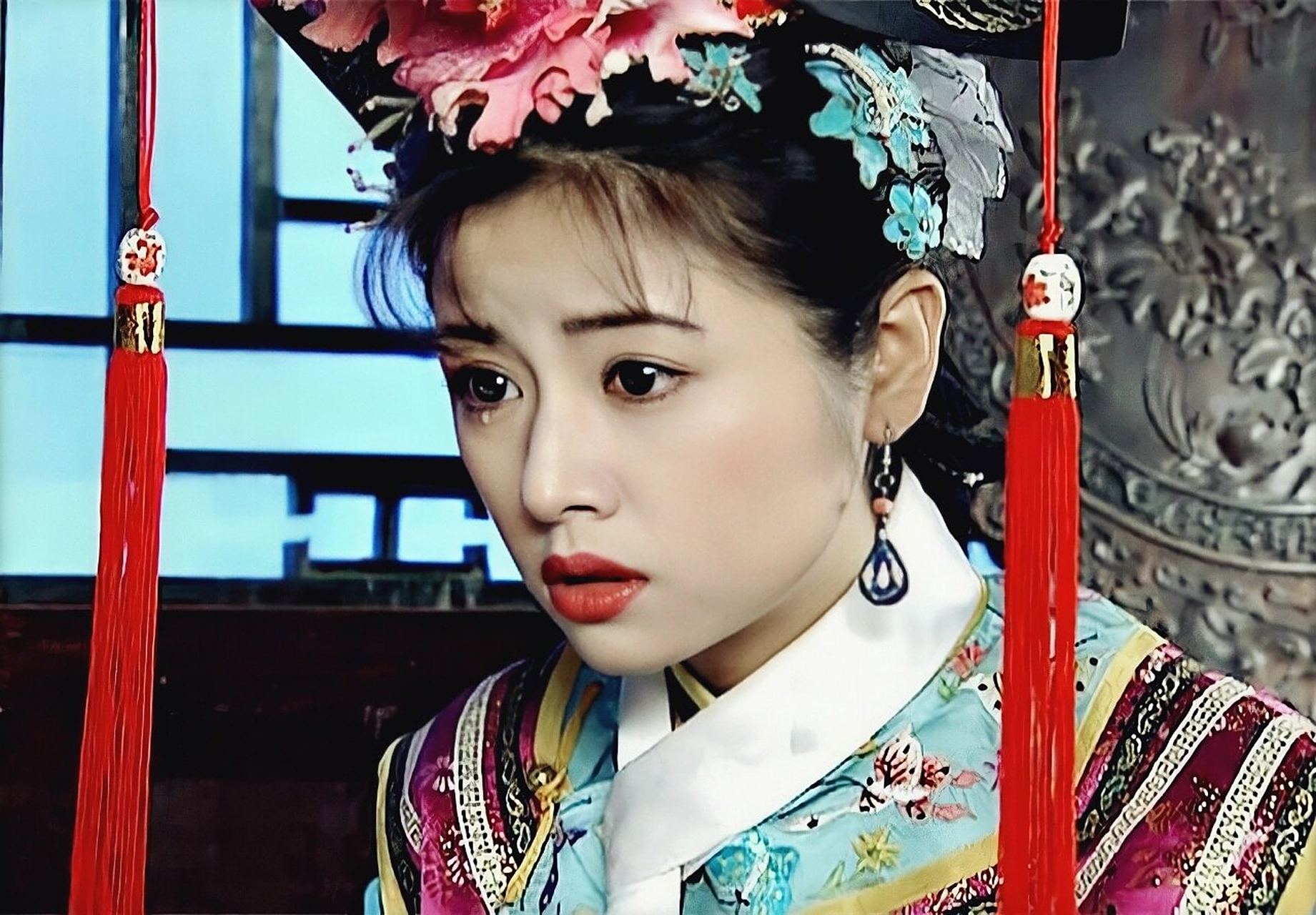 小时候第一次看『还珠格格』就喜欢紫薇 觉得她是这个世界上最美等怂