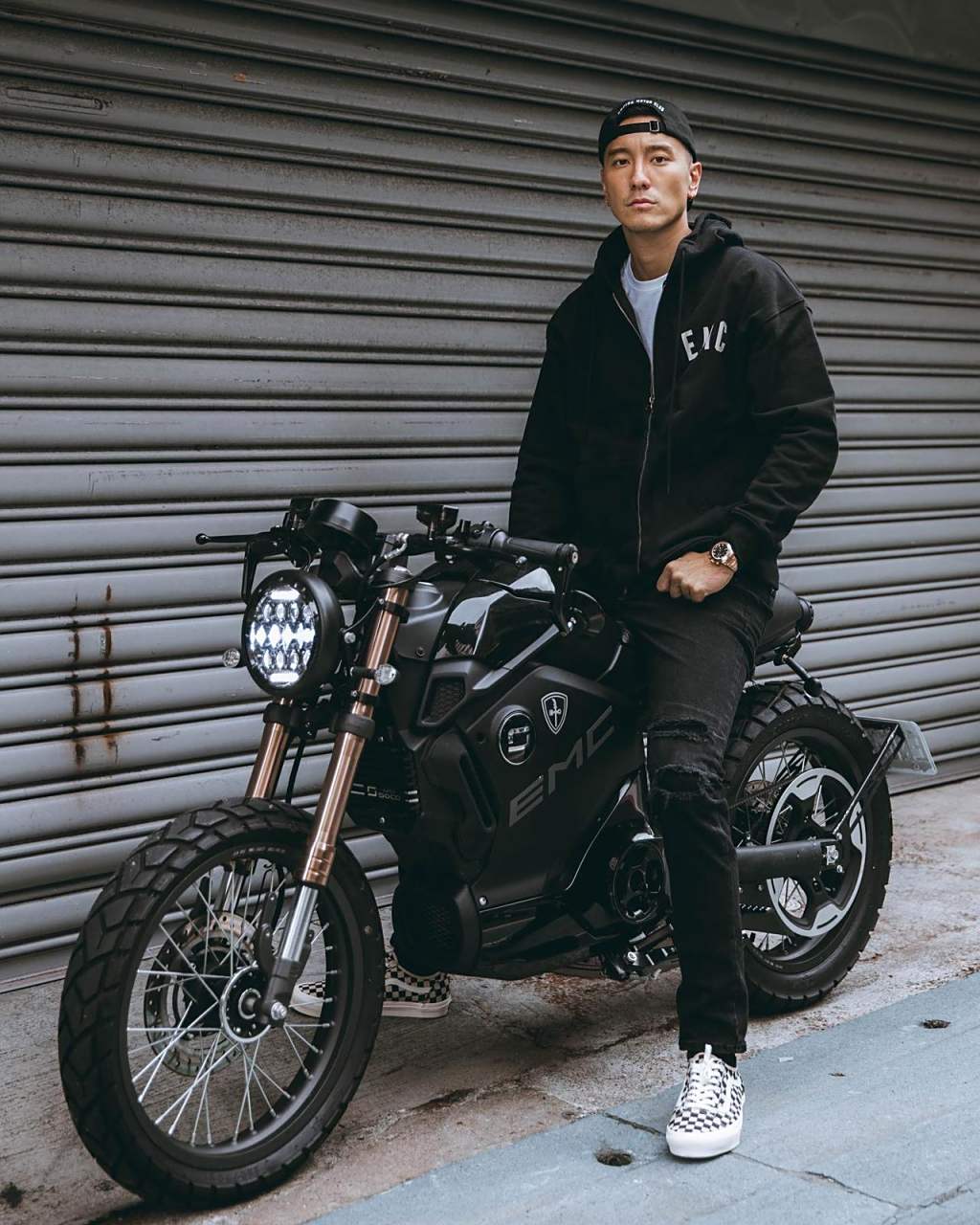 王阳明,纹身上瘾一男的!