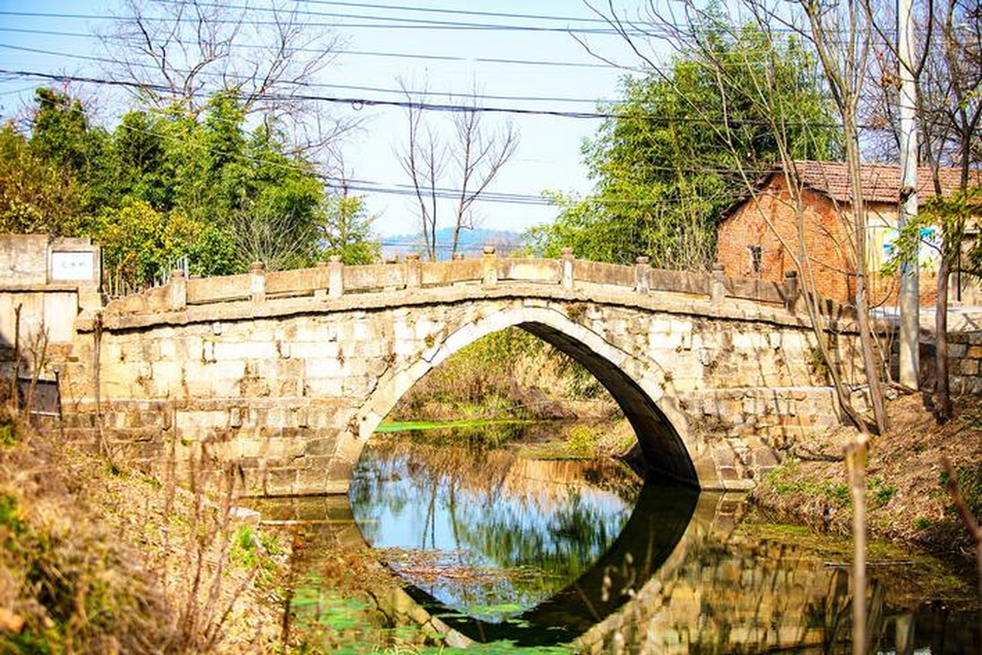 江夏关山桥首富图片