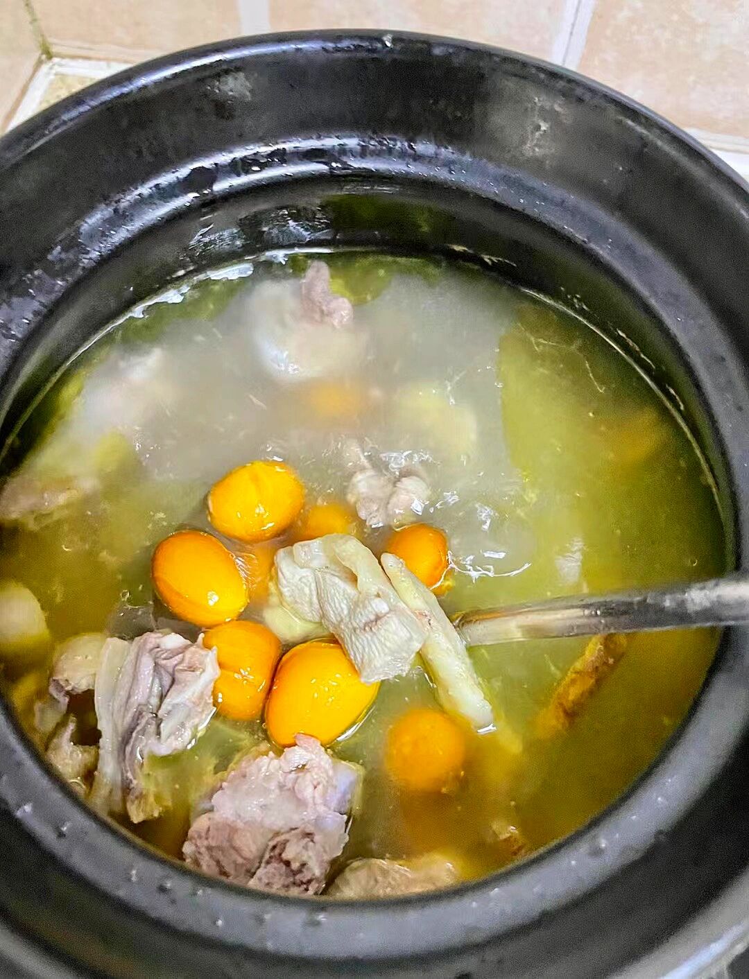 做糖水 	 功效: 明目护胃:六旺果富含维生素a,维a具有明目,辅助治疗多