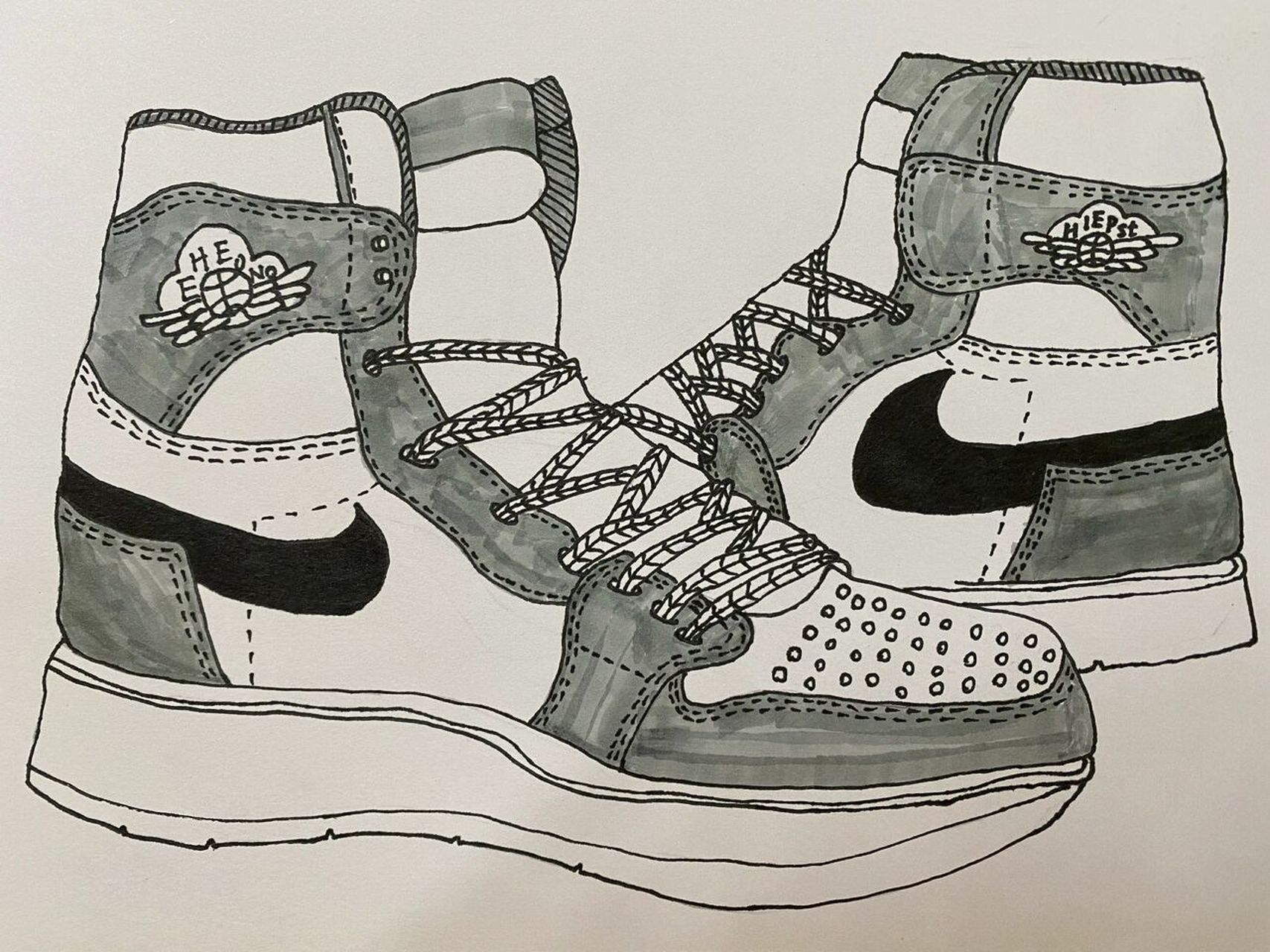 六年级美术作业《运动鞋写生》