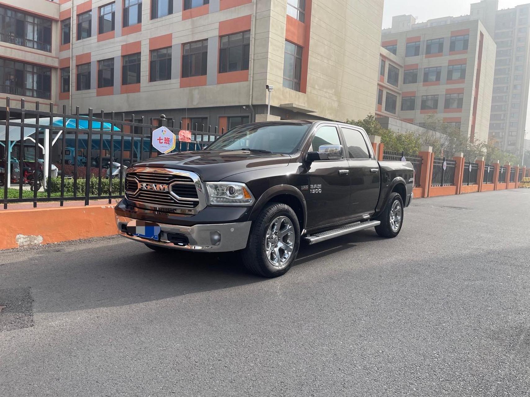 16年道奇公羊5.7v8发动机 2016年10月 道奇公羊ram1500 laramie 5.