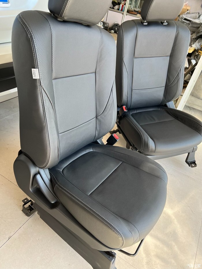 欧蓝德座椅改装18款欧蓝德24五座精英版更换奥迪q5座椅总成