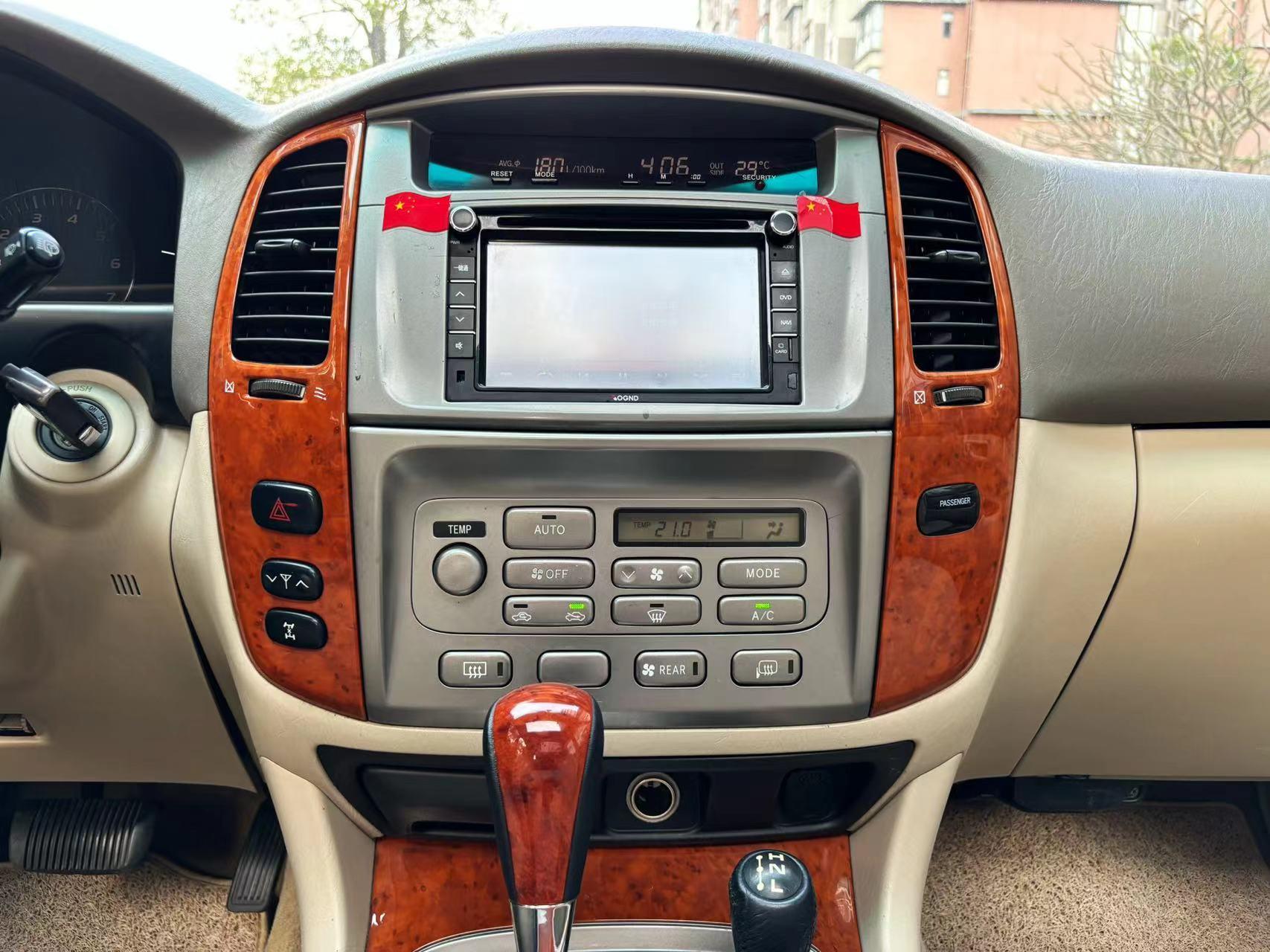 进口丰田lc100 4700陆地巡洋舰 5速蛇档全时四驱 v8 2uz 双油箱 冰箱