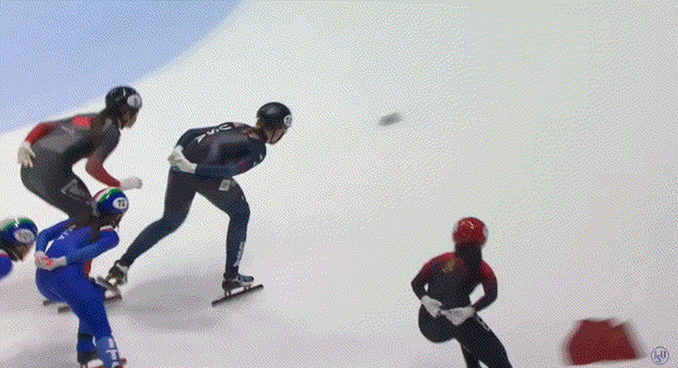 短道速滑#徐爱丽这个外道超越太漂亮了!妹妹成功晋级下一轮女子150!!