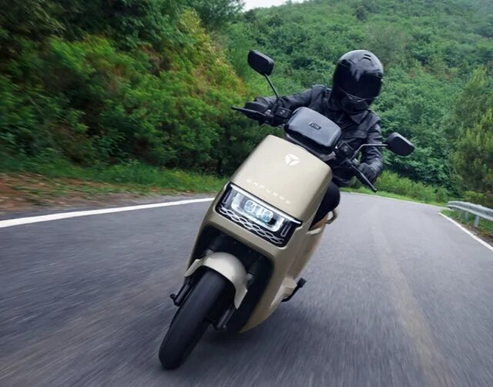 雅迪冠能5代e10电动自行车版到货! 续航百公里!前后碟刹!