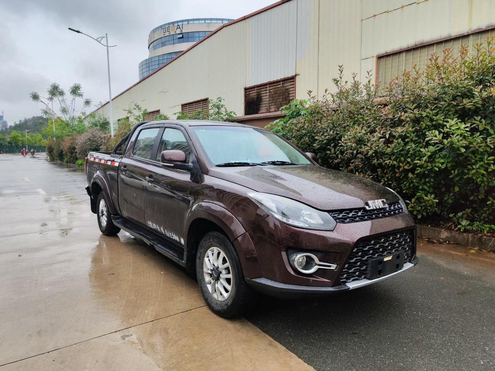 江铃域虎四驱皮卡.19年江铃域虎3加长版电子四驱柴油2.