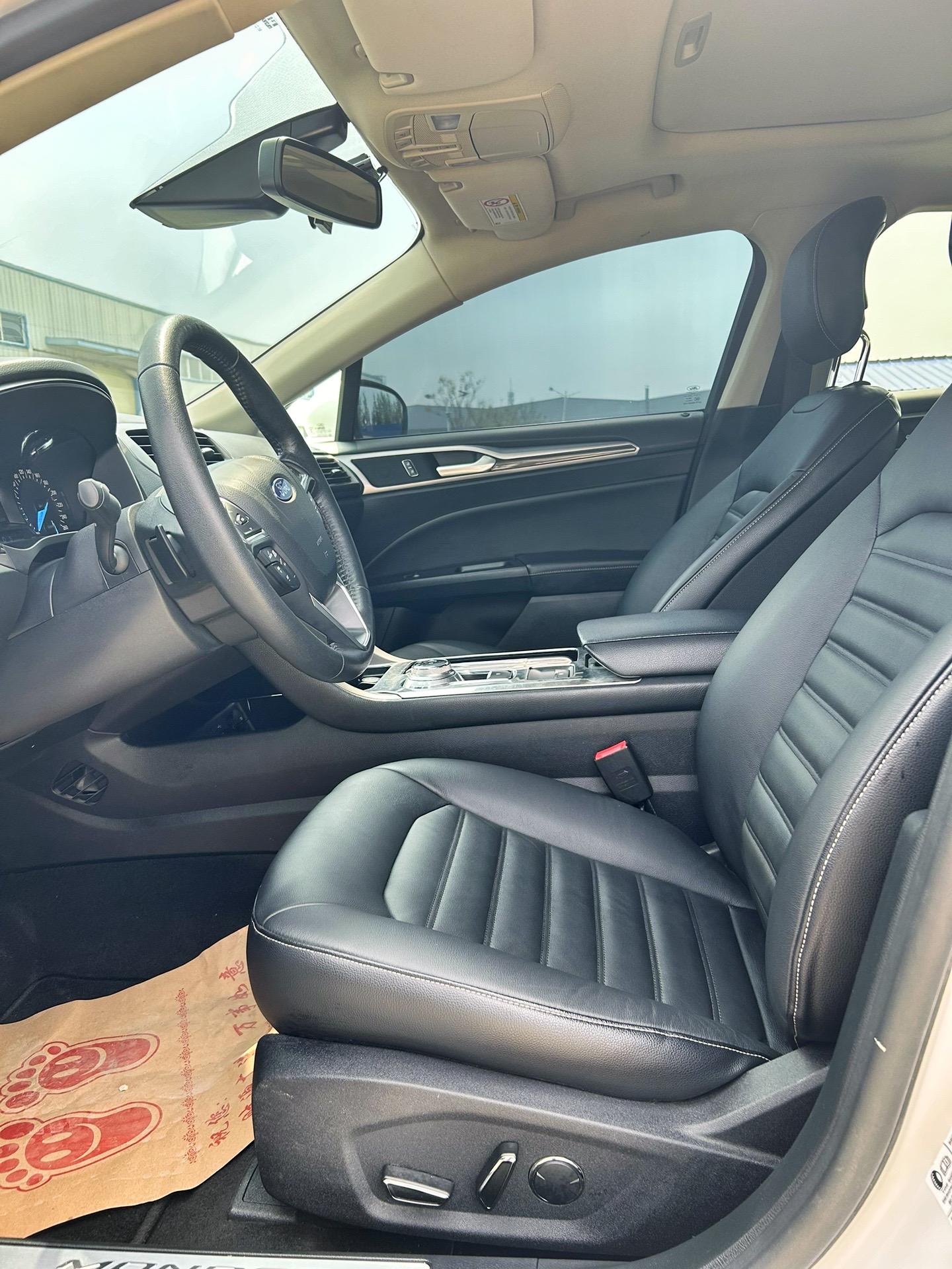 18年福特蒙迪欧1