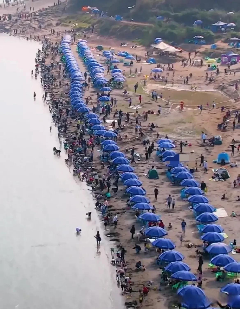 【重庆版马尔代夫火了,大渡口牛栏坝沙滩】只有浪漫的重庆人,能把江边