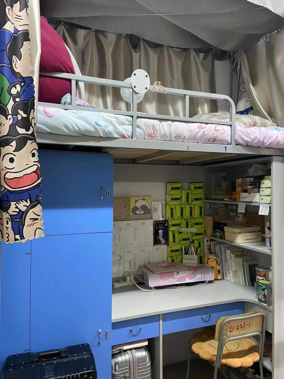 浙江长征职业技术学院 大家看 图一:长征女生寝室 图三:长征操场 图五